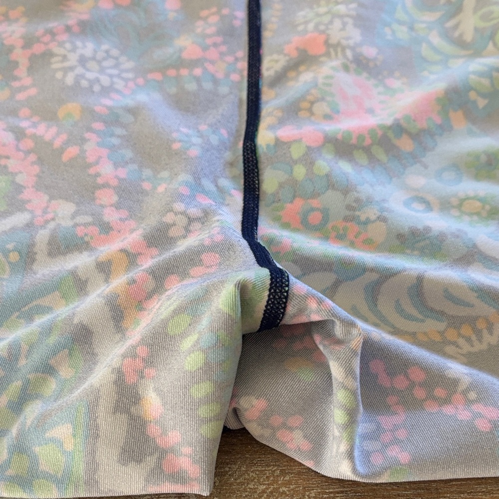 Lilly Pulitzer Take Me To The Sea Cropped Leggings in XL - Picture 13 of 13
